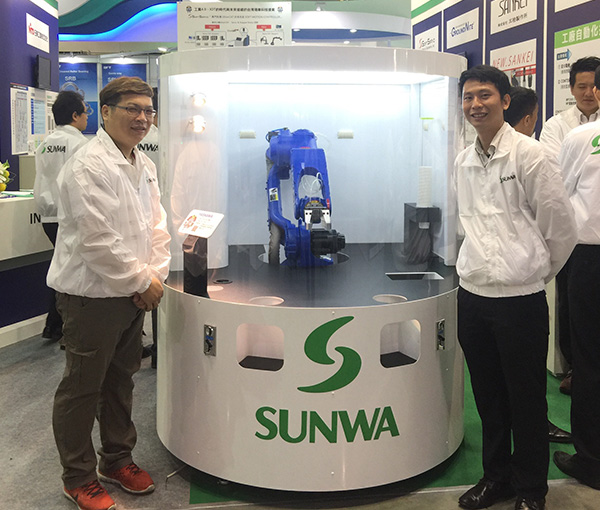 互動式Robot開瓶可樂機_2017台北國際自動化工業大展